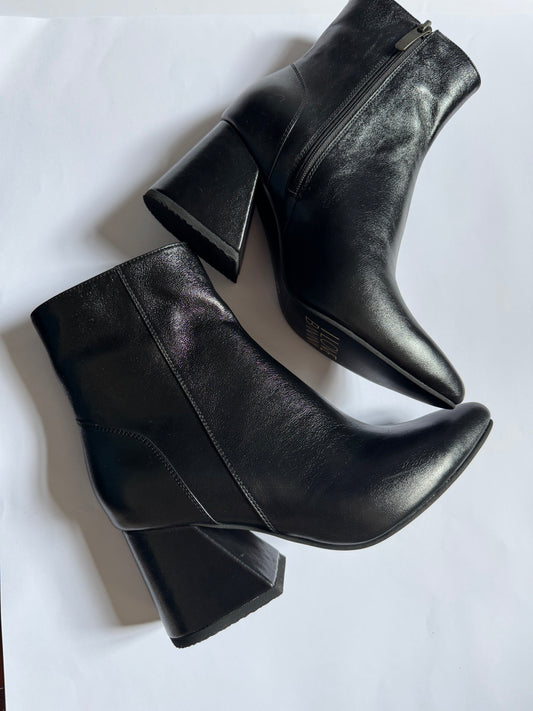 Botín MORA negro shine